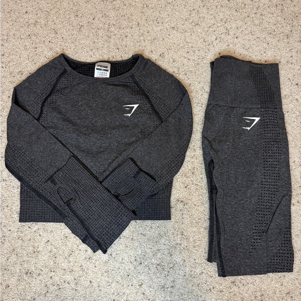 GYMSHARK Gray Vital Seamless 2.0 Leggings + Cropped Long Sleeve Top